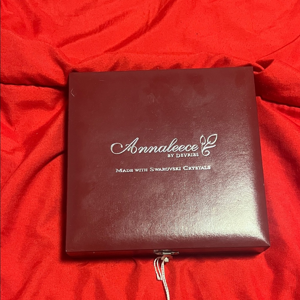 Annalee Black Jewelry Box with Swarovski Crystal